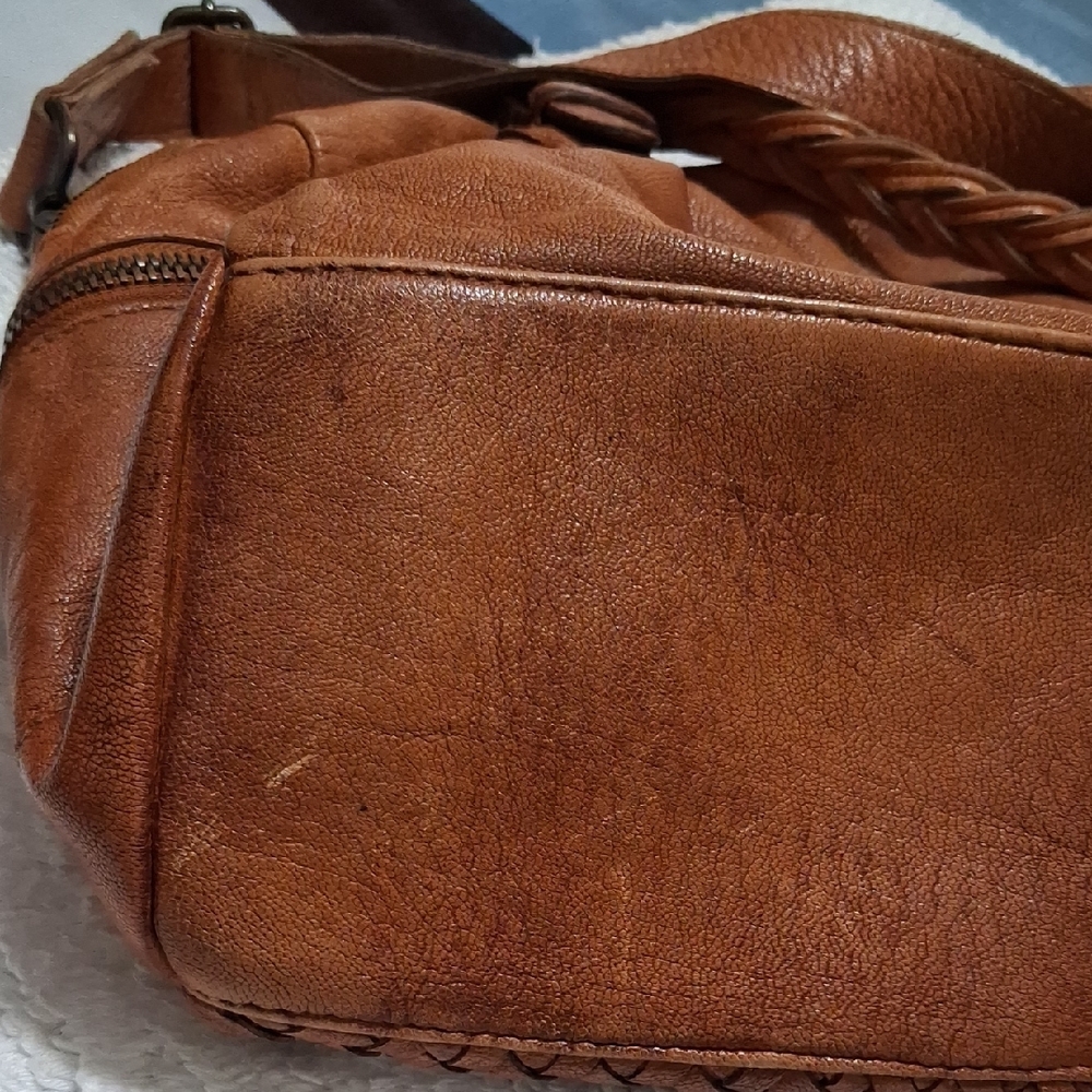 Tano Woven Leather Shoulder Bag - Picture 8 of 10